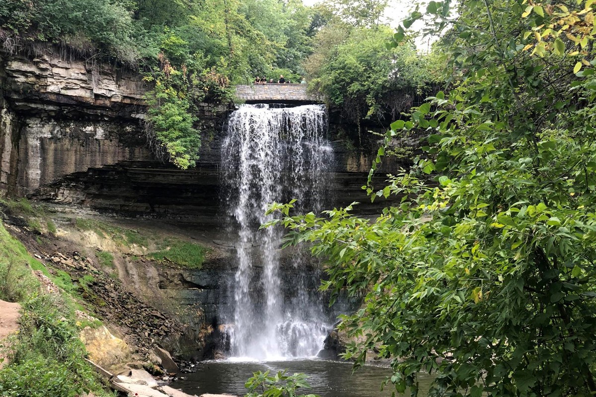 Kai Moreno scoring a volley